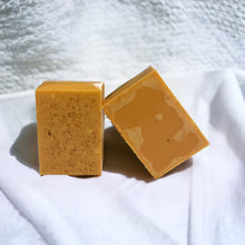 Load image into Gallery viewer, TURMERIC&amp; HONEY